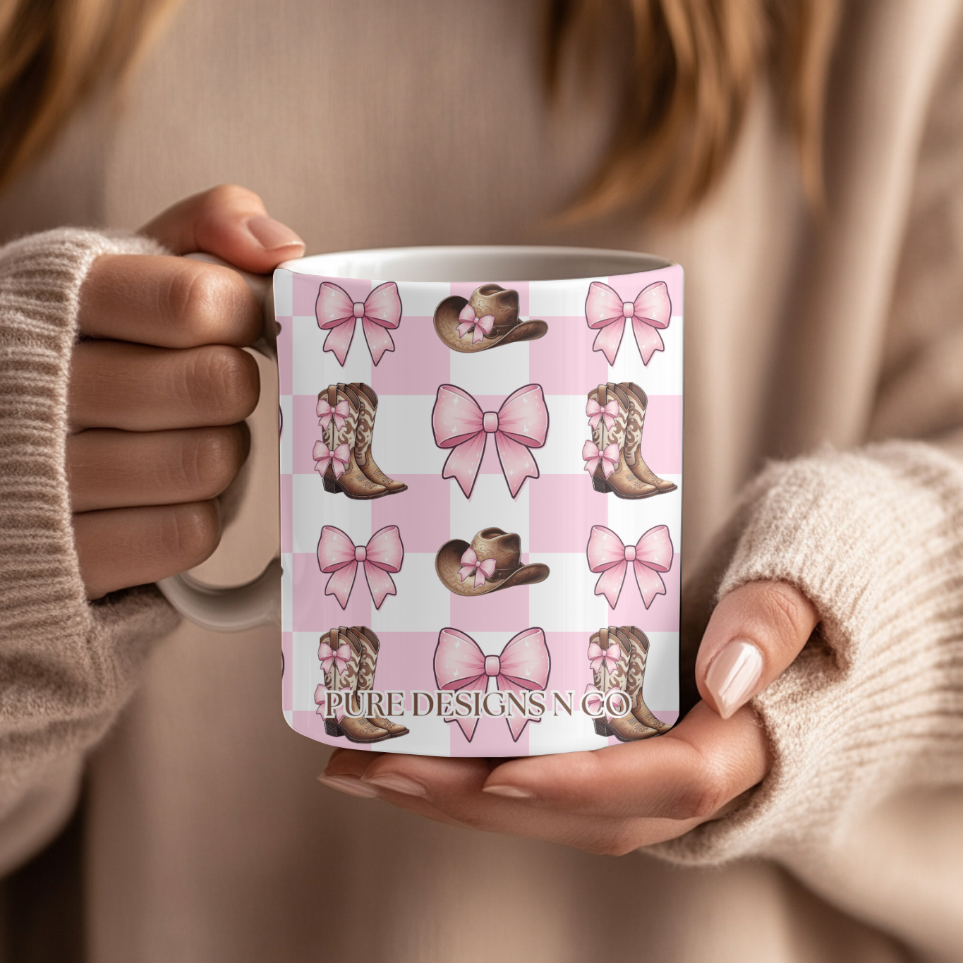 CHECKERED BOOTS AND BOWS MUG (15OZ)