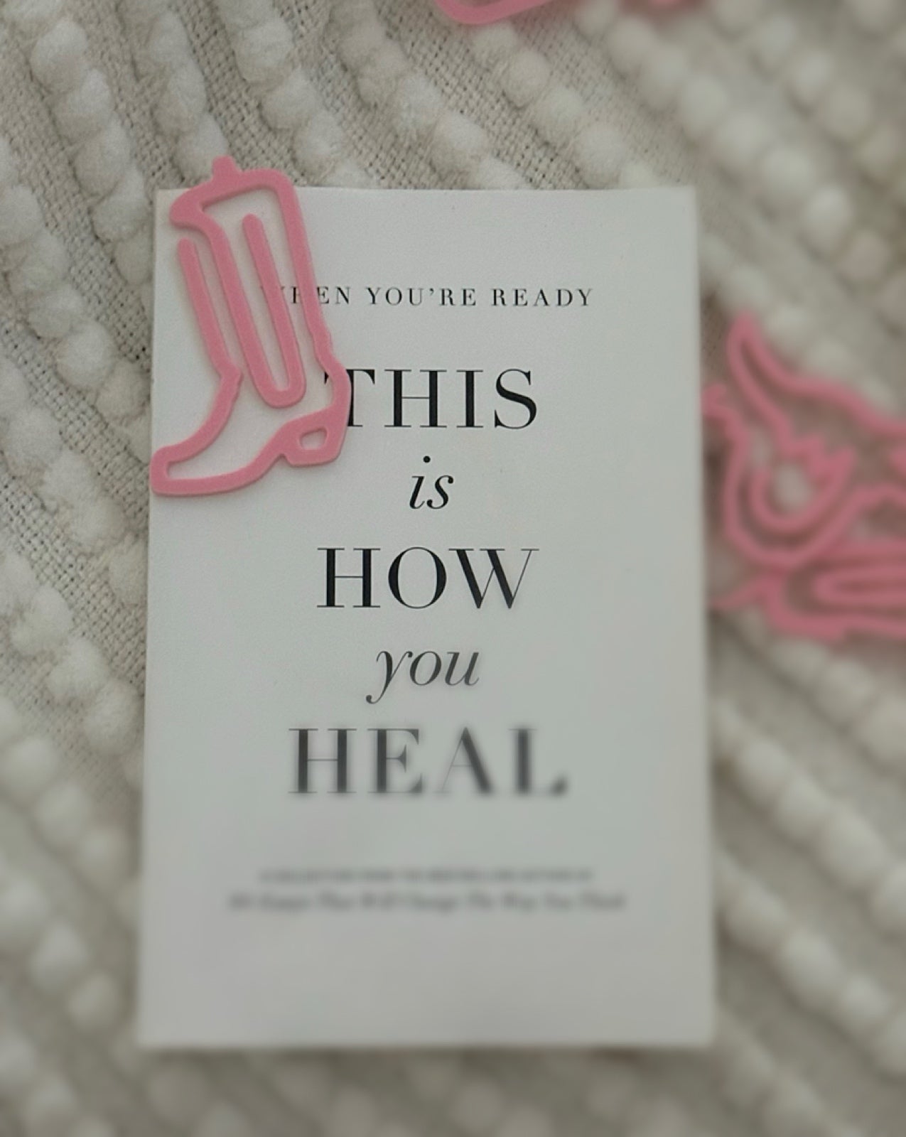 ACRYLIC PAPERCLIP BOOKMARKS